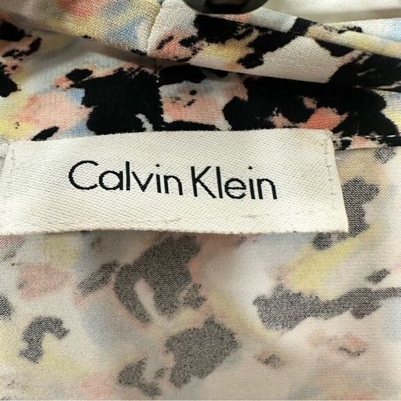 Calvin Klein small top - Picture 3 of 7